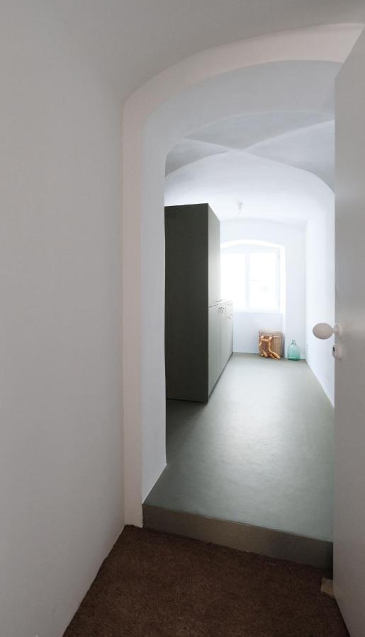 Entzueckende Kleine Wohnung Linz Exteriör bild